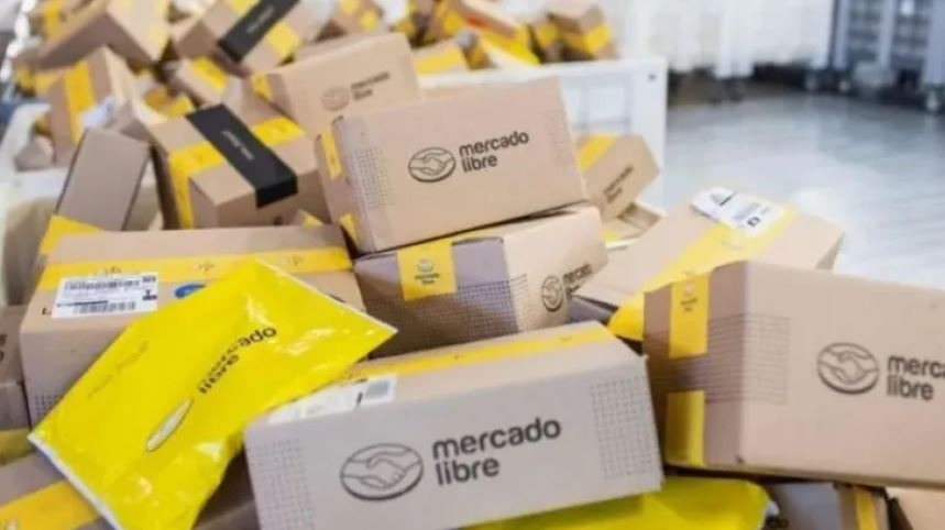Por qué un producto que cuesta $100 termina costando hasta el cuádruple en Mercado Libre