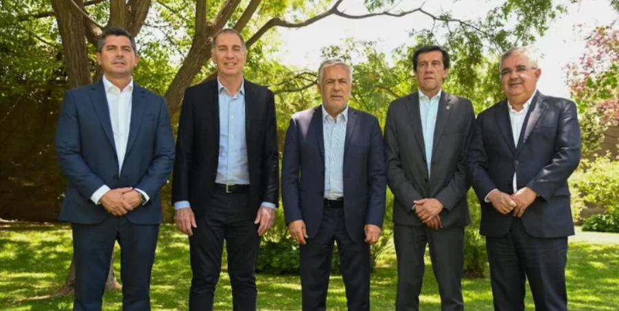 Orrego y otros tres gobernadores se reunieron con Santilli