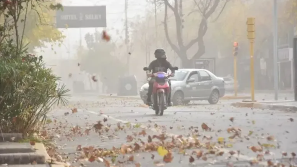 Alertan por viento intenso para mañana