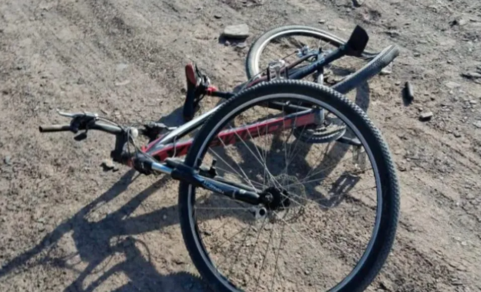 Caucete: fue trasladado al Hospital tras chocar con una camioneta
