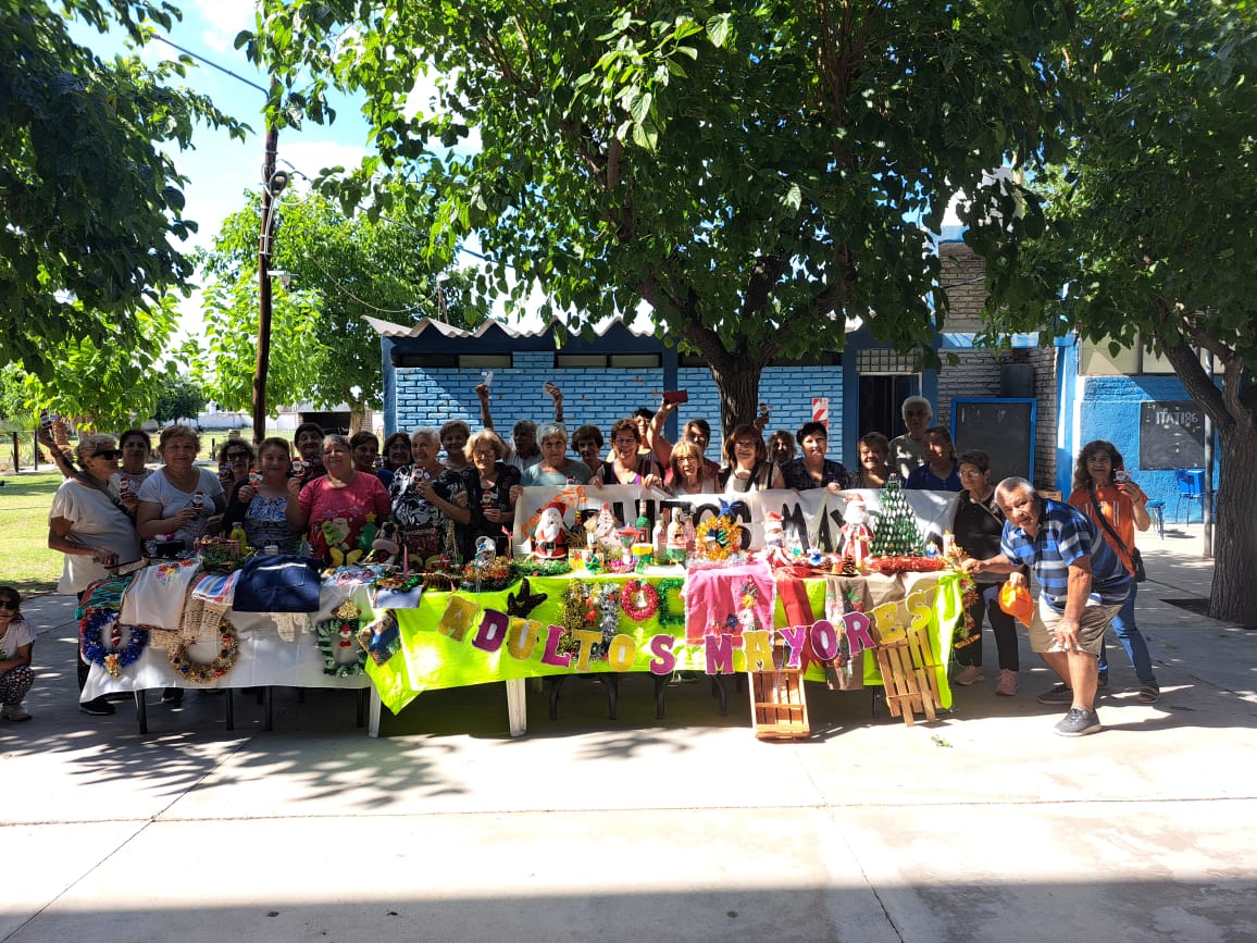 Caucete: cierre de año con exposición en el grupo de Adultos Mayores