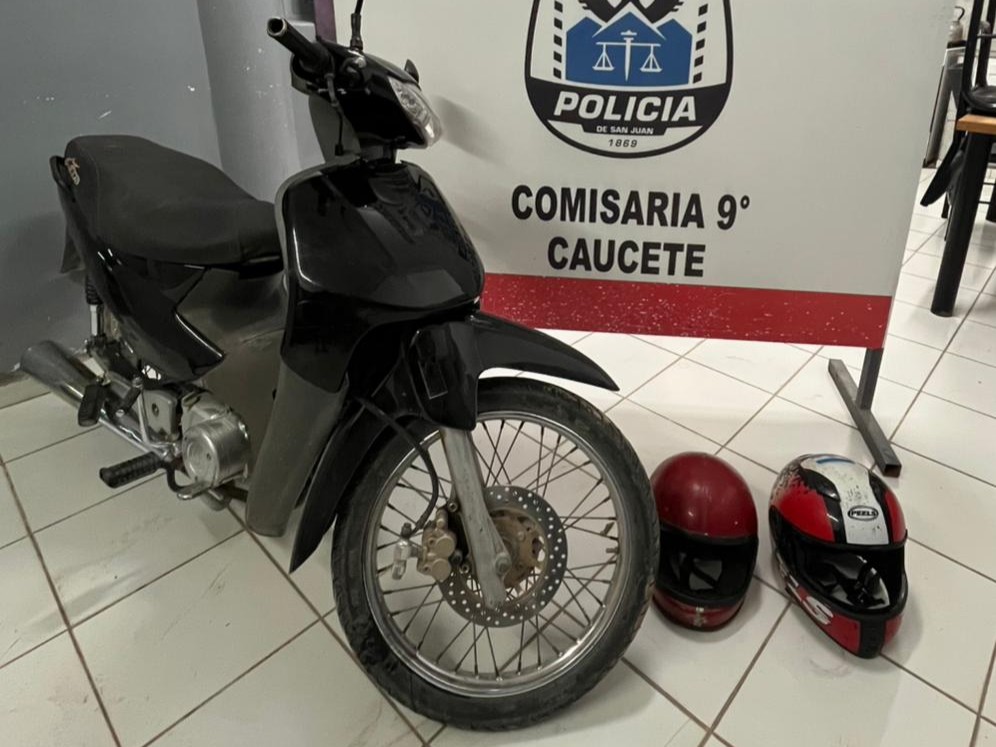 Caucete: robó una moto y pasó por la Comisaría, lo detuvieron