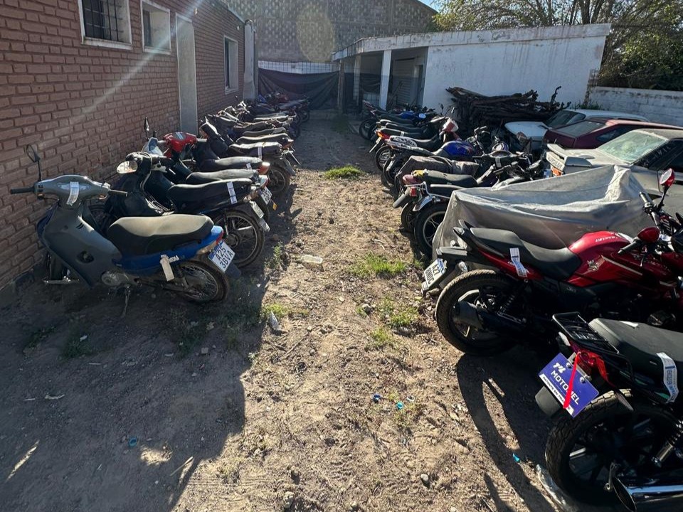 25 de Mayo: operativo policial, secuestran motos ensambladas y buscan a sus verdaderos dueños