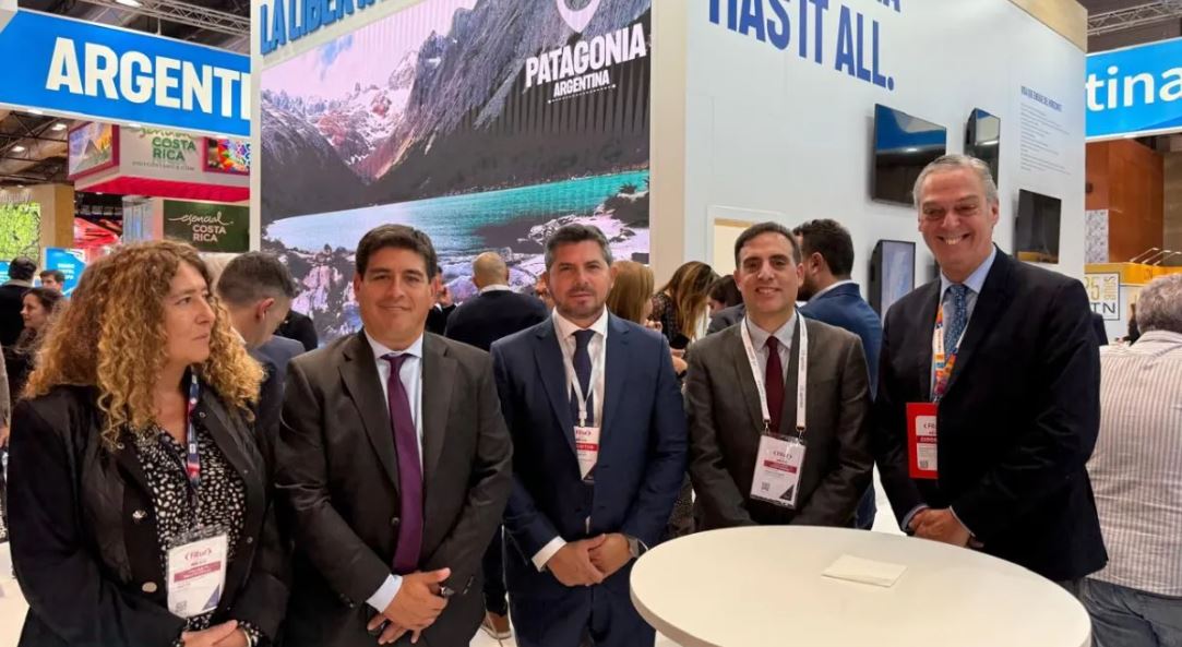 Orrego se reunió con operadores turísticos privados en el FITUR