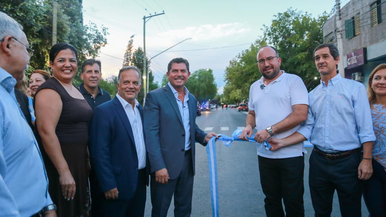 Orrego habilitó un nuevo asfalto y anunció una doble vía para descomprimir Avenida Libertador