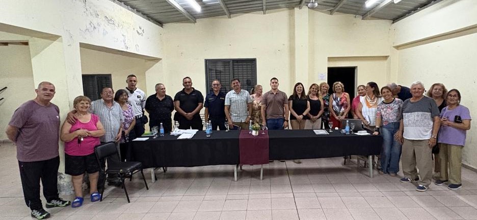 Caucete: la Unión Vecinal del B° Justo Castro I, realizó un conversatorio de seguridad