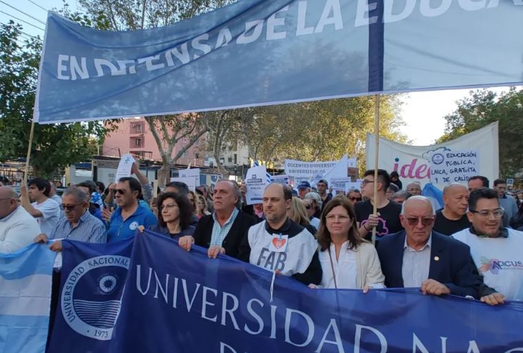 Inició el paro de la UNSJ por una semana