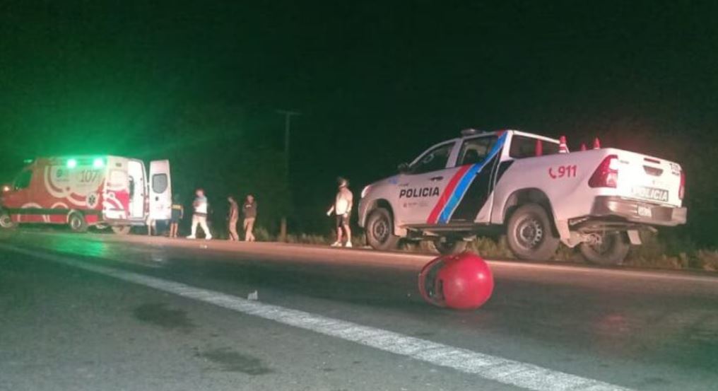 Caucete: un accidente frente a una bodega, deja a un motociclista en grave estado