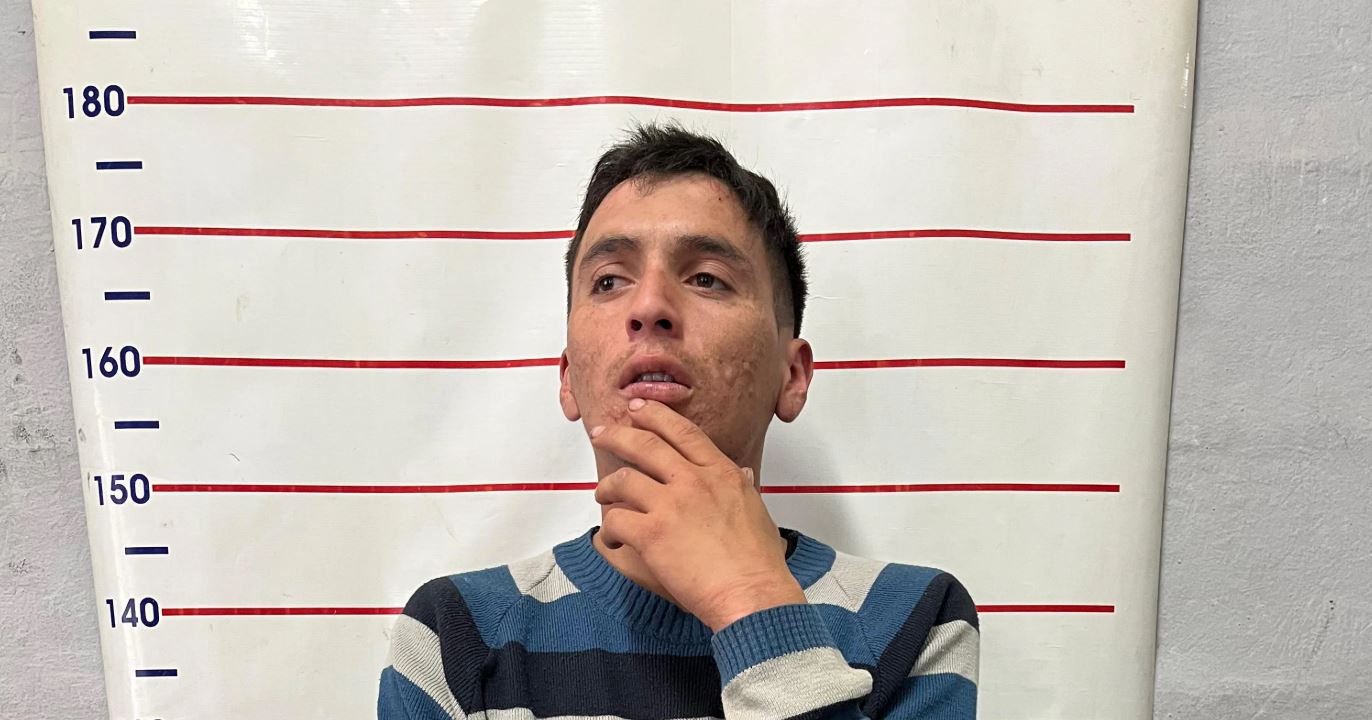 Caucete: robó y luego terminó posando para la foto en la comisaría
