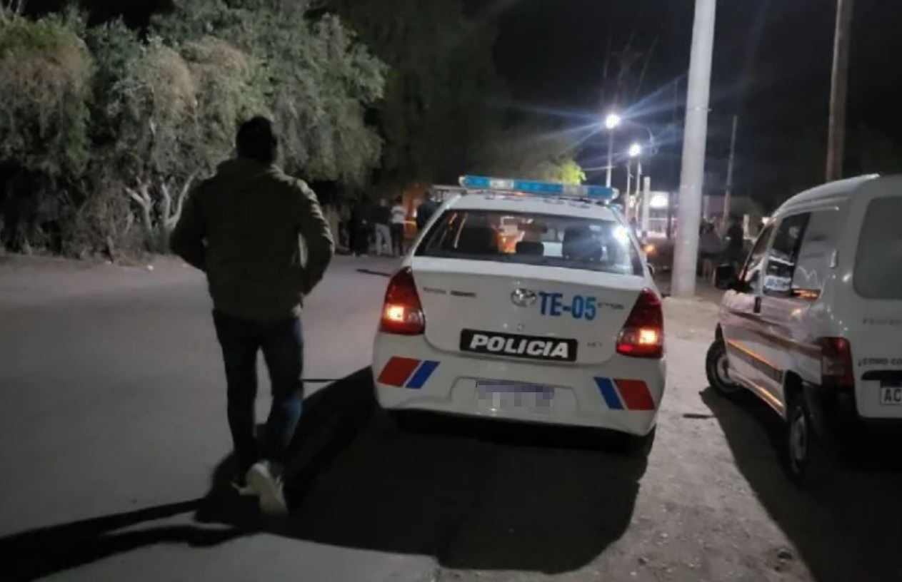 Caucete: festejaban un cumpleaños y les desvalijaron los autos