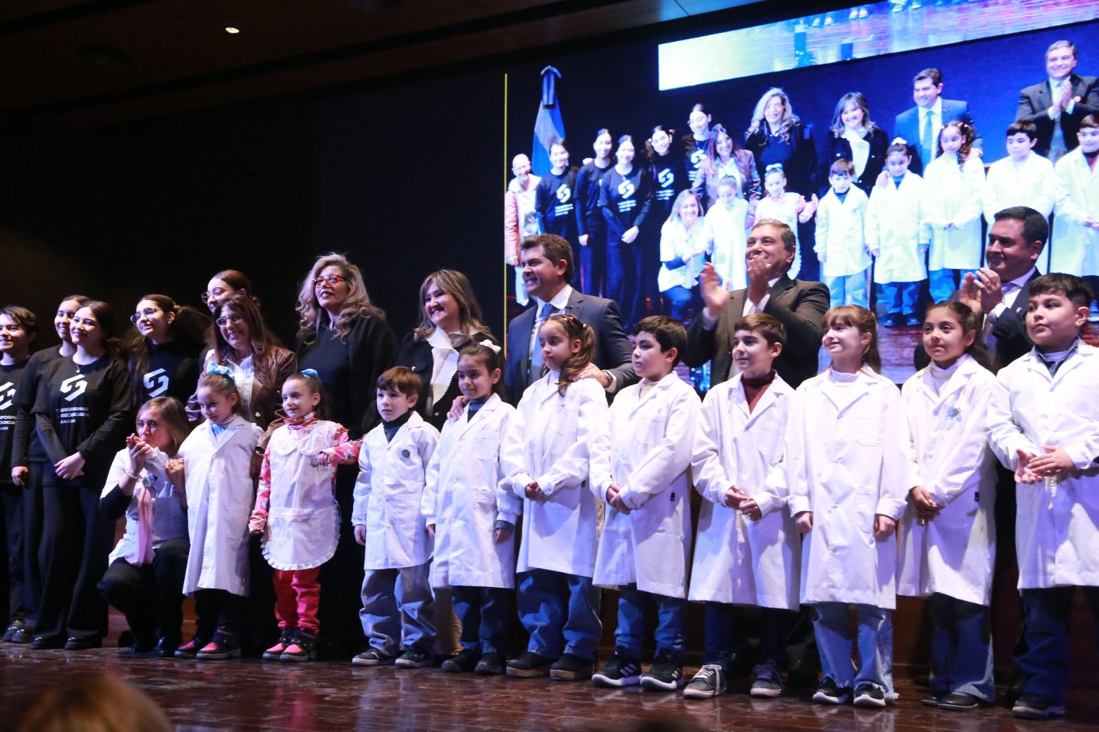 Orrego destacó los avances educativos y reconoció a quienes impulsan la construcción del San Juan del futuro