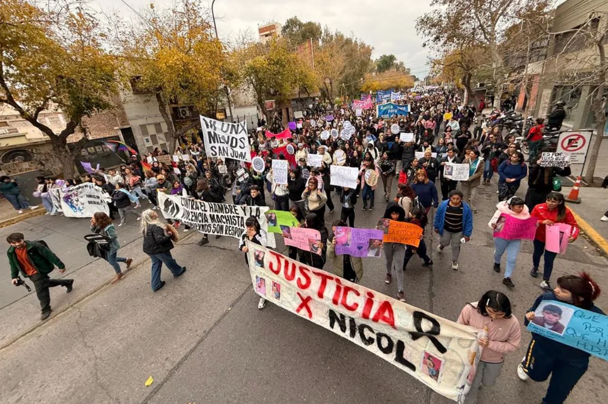A 11 años del primer grito de Ni Una Menos, una multitud en las calles de San Juan