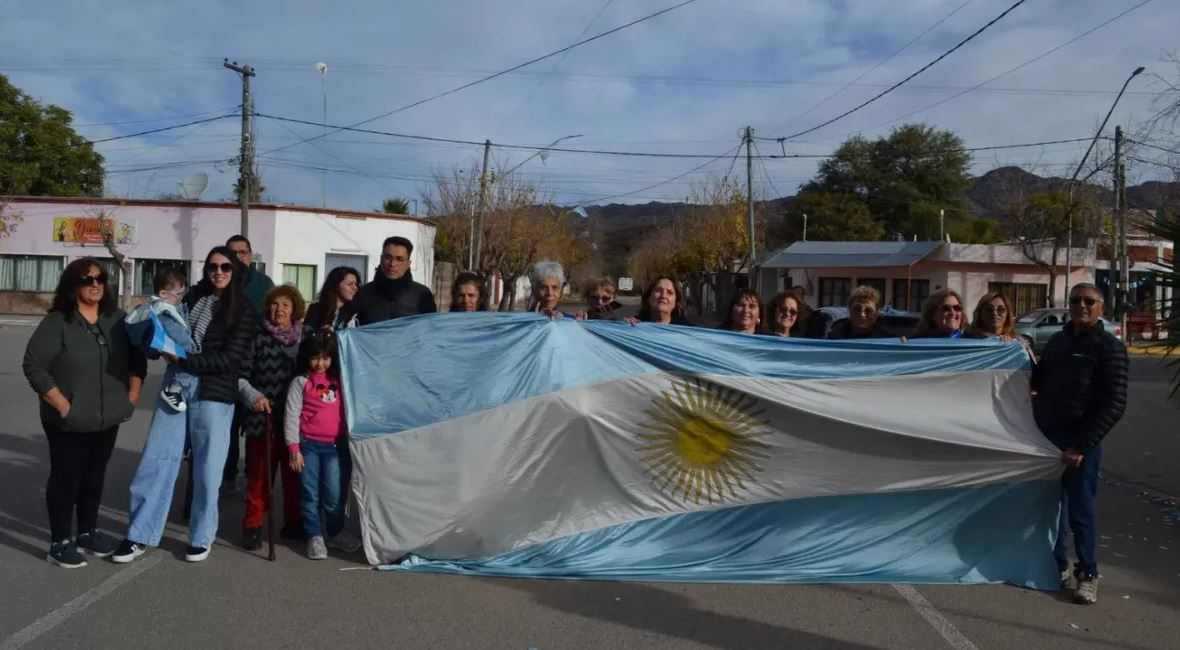 Vecinos de Valle Fértil se manifestaron en defensa de los límites de San Juan