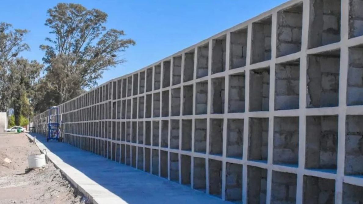25 de Mayo: vandalizaron el cementerio municipal y robaron puertas de nichos