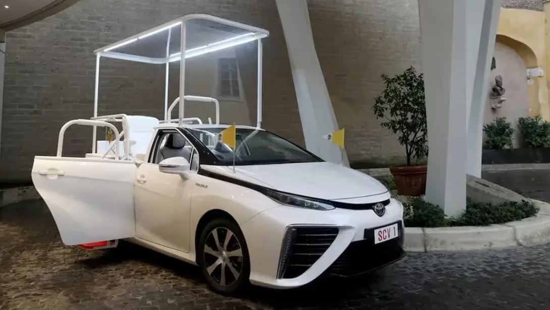Toyota fabricará dos papamóviles exclusivos para el paso del papa León XIV por Córdoba y Buenos Aires