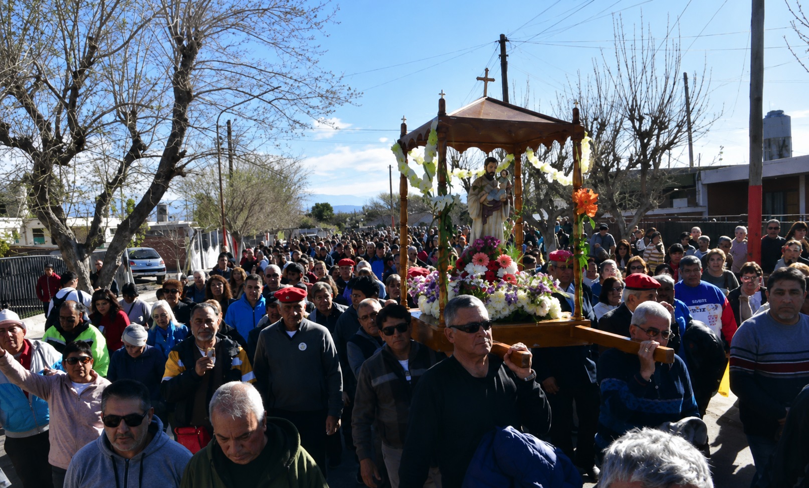 Multitudinaria peregrinación de sanjuaninos a San Cayetano para pedir trabajo y agradecer