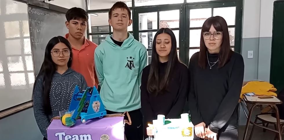 Caucete: estudiantes triunfaron en robótica