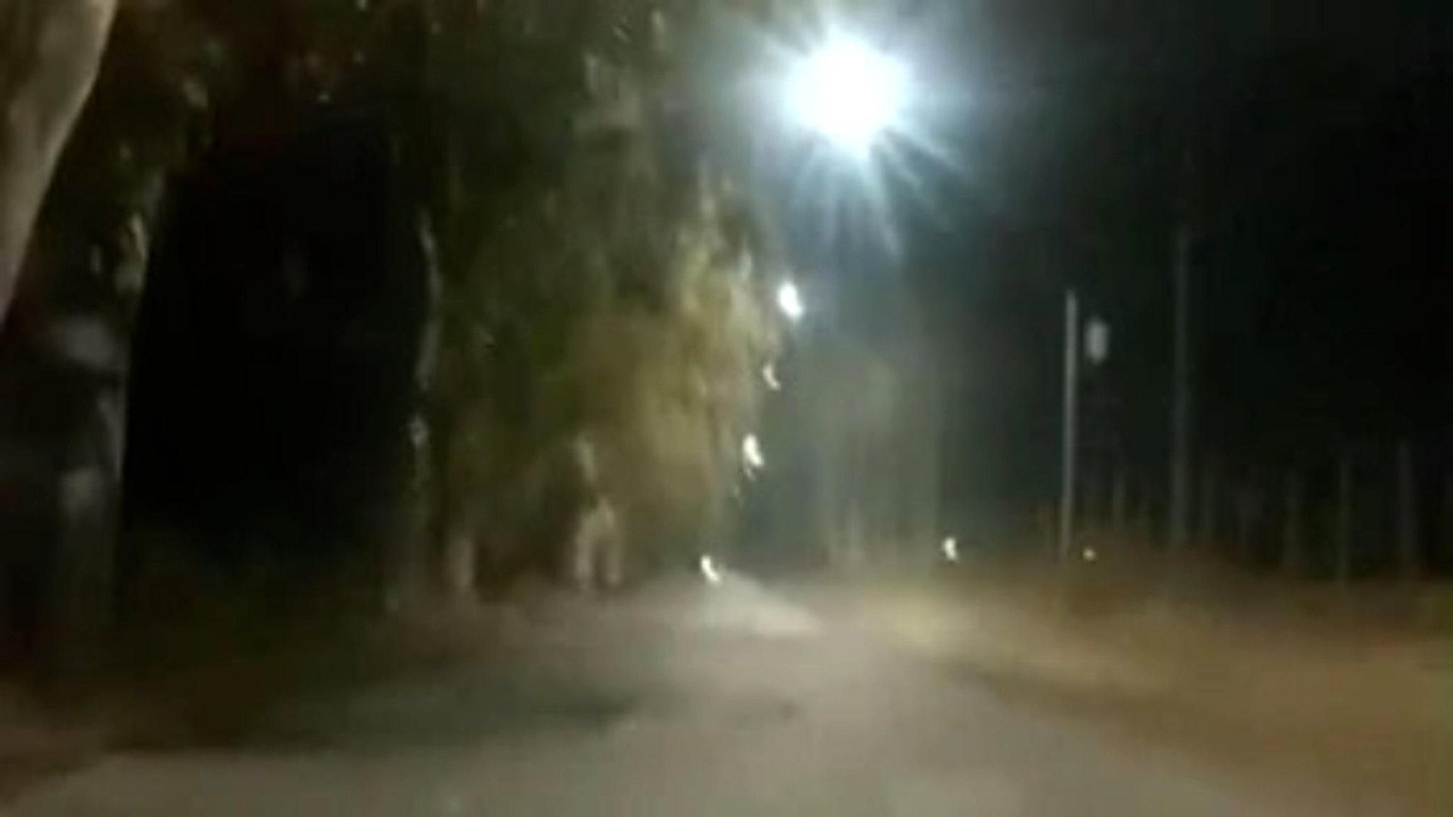 Caucete: intentaron detener a una joven arrojándole un palo a su moto